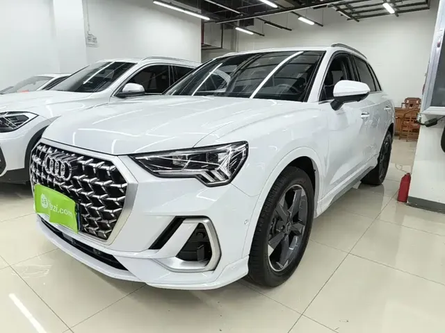 Audi Q3 2024 35 TFSI Fashion Sport