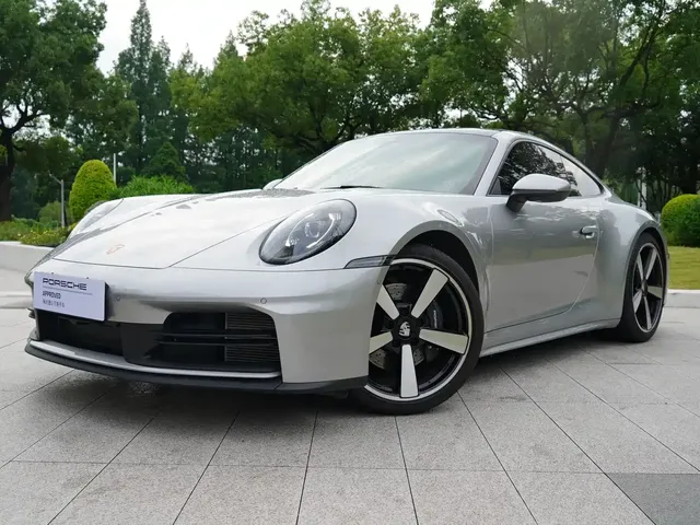 Porsche 911 2025 Carrera 3.0T