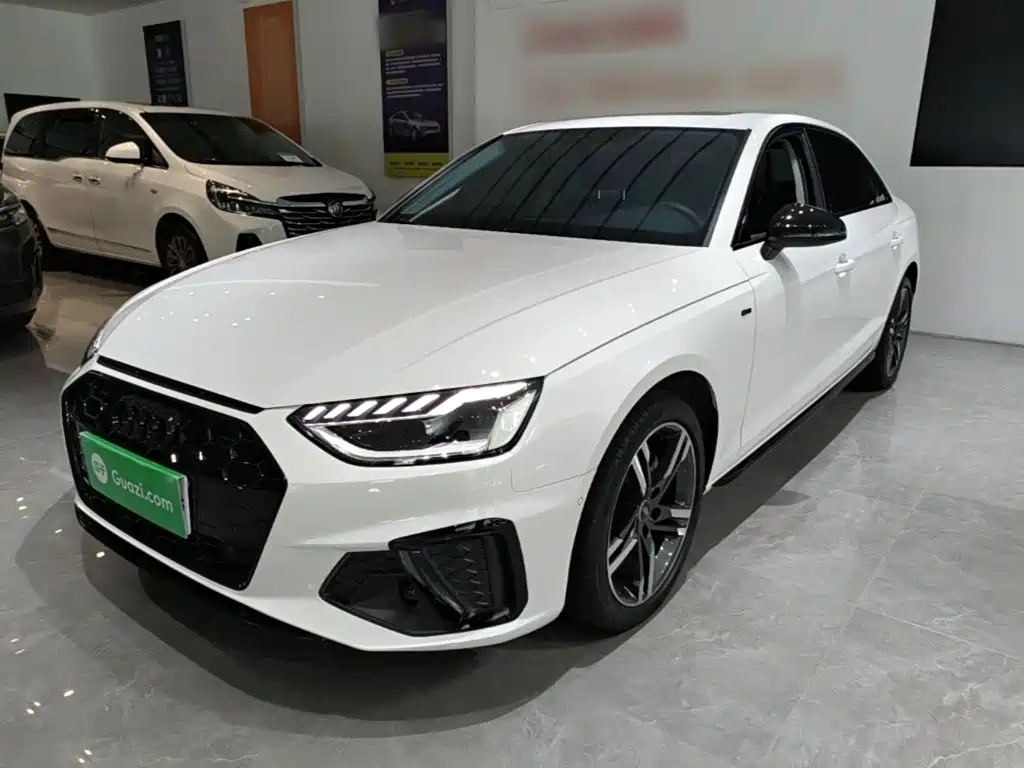 Audi A4L 2022 40 TFSI Luxury Dynamic
