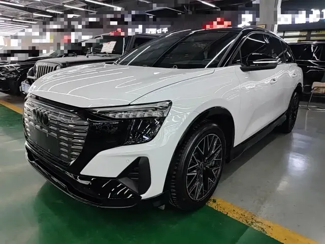 Audi Q5 e-tron 2023 40 e-tron Starlight Edition Mecha Package