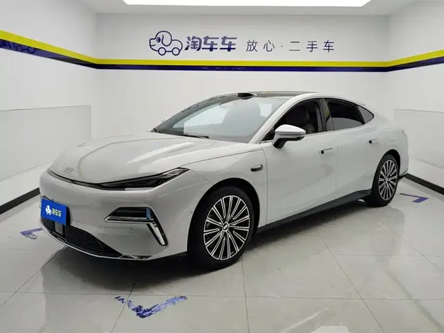 Geely Galaxy Xingyao 8 2025 130km EM-P Starship Edition
