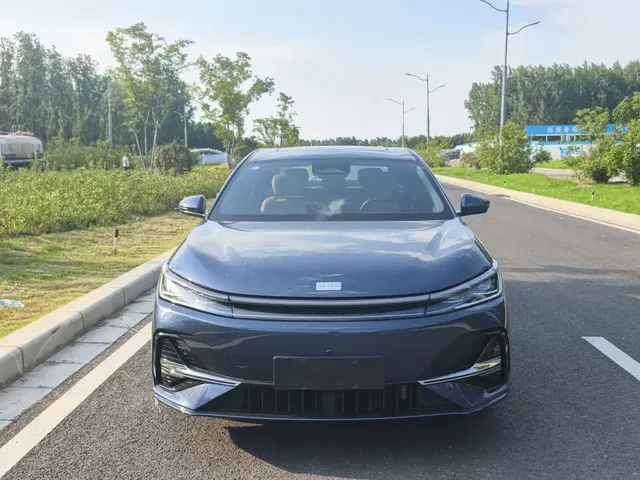 Geely Galaxy A7 2025 EM-i