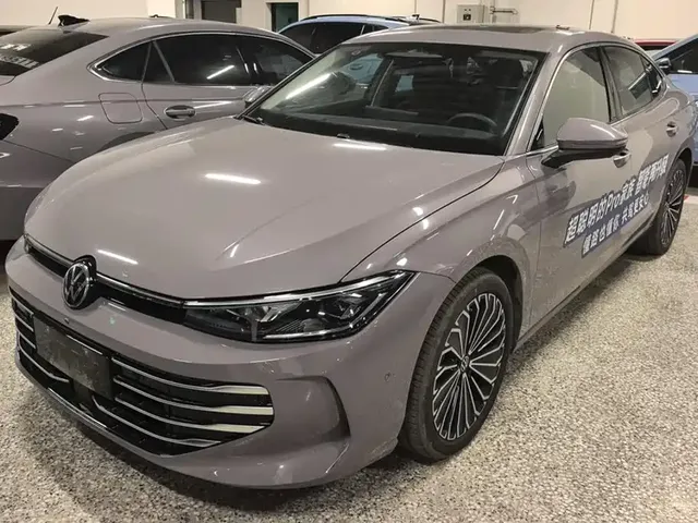 Volkswagen Passat 2025 Pro 380TSI Dragon Prestige Edition