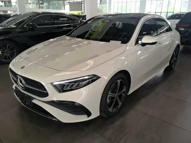 Mercedes-Benz A-Class 2025 A 200 L Fashion Edition