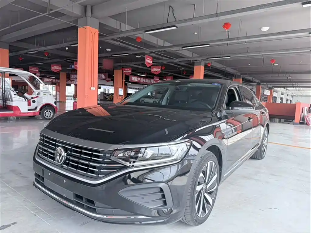 Volkswagen Passat 2025 Outstanding 380TSI Dragon Soaring Edition