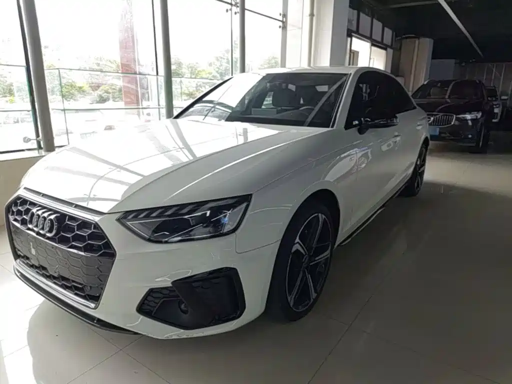 Audi A4L 2024 40 TFSI Luxury Dynamic