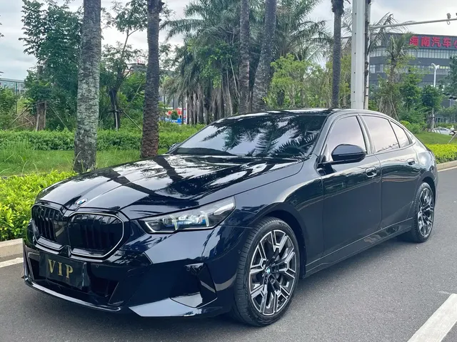 BMW 5 Series 2026 530Li Exclusive M Sport Package