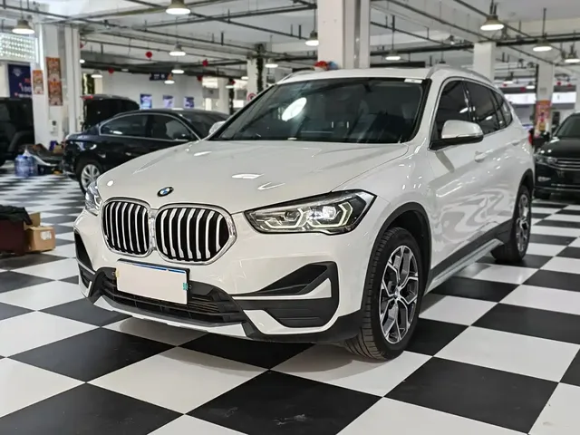 BMW X1 2022 sDrive20Li Premium