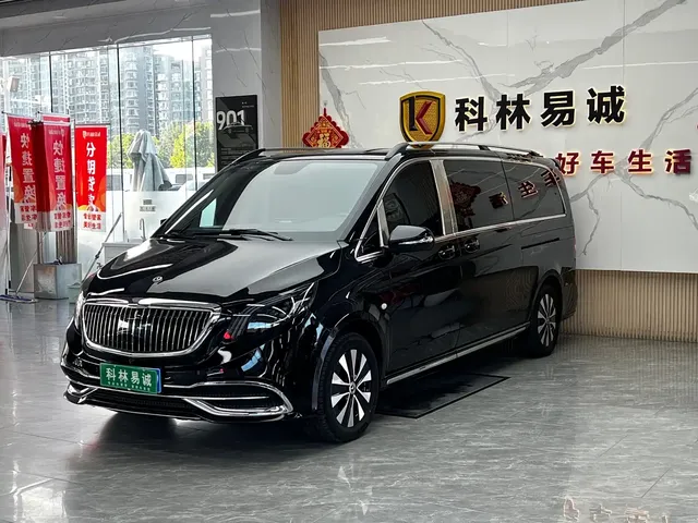 Mercedes-Benz Vito 2023 2.0T Business 7-Seater