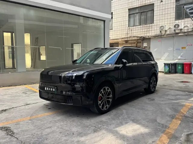 Lynk & Co 900 2025 2.0T Ultra