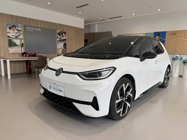 Volkswagen ID.3 2026 Smart Edition Ultimate GTX Package