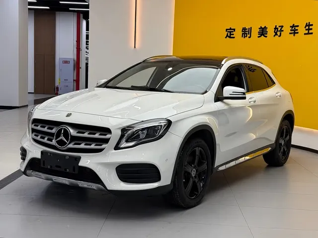 Mercedes-Benz GLA 2019 GLA 200 Fashion