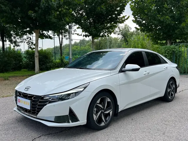 Hyundai Elantra 2022 1.5L CVT GLX Elite Edition