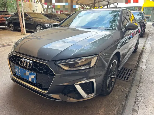 Audi A4L 2022 40 TFSI Fashion Dynamic