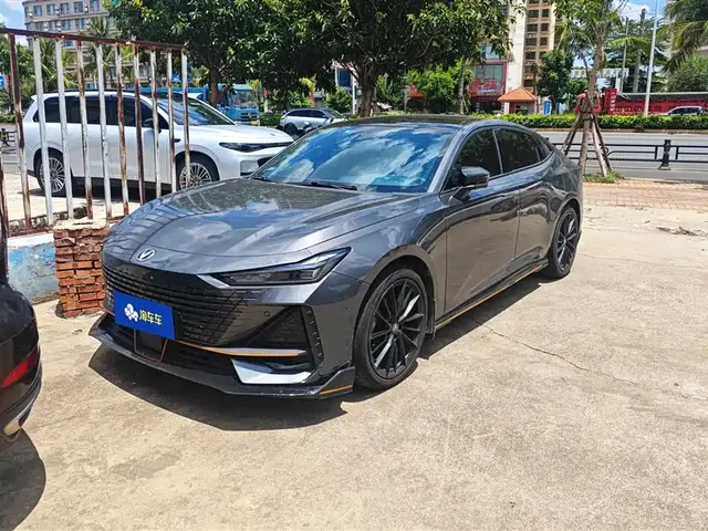 Changan UNI-V 2022 1.5T Sport Edition
