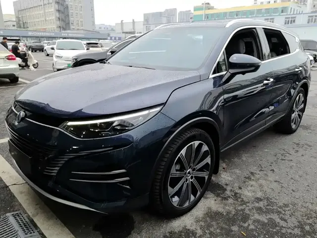 Denza N8 2023 4WD Super Hybrid Flagship 6-seater