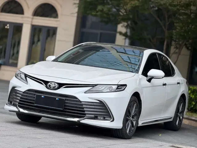 Toyota Camry 2023 2.5G Luxury Edition