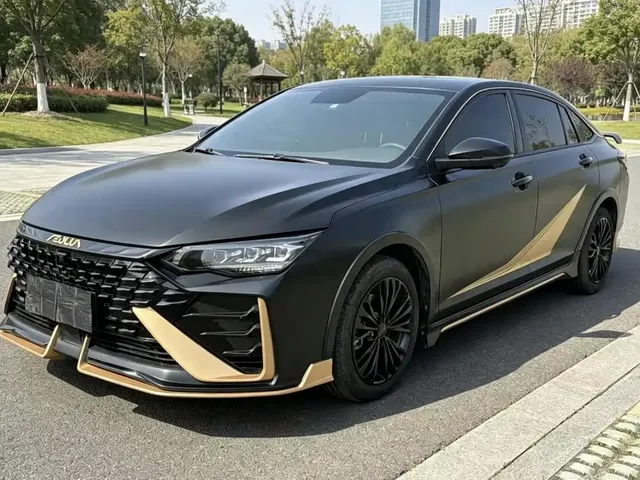 Dongfeng Aeolus Yixuan MAX 2022 1.5T Ultra Cool Dad Edition