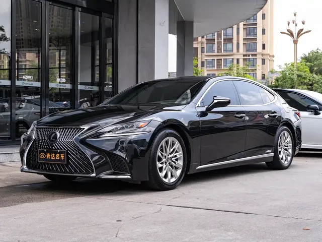 Lexus LS 2020 500h Luxury (China VI)