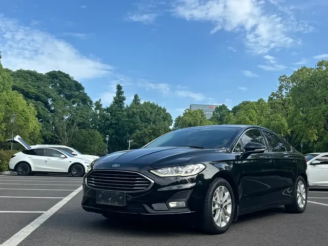 Ford Mondeo 2020 EcoBoost 180 Fashion