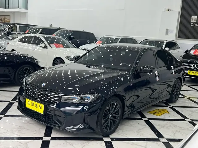 BMW 3 Series 2024 330i M Sport Shadowline Package