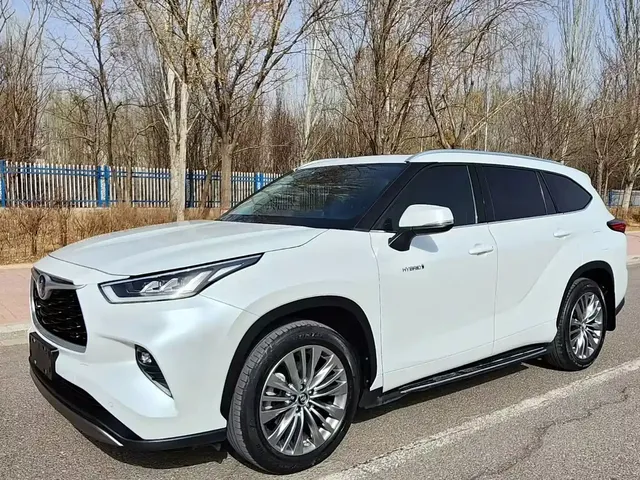 Toyota Highlander 2022 Model Dual Engine 2.5L 4WD Premium Edition 7-Seater