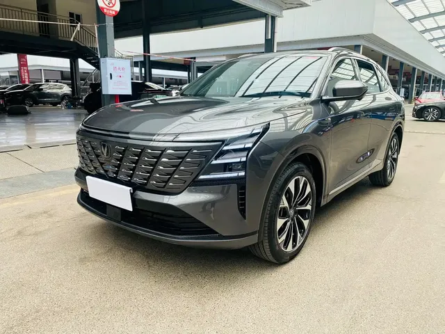 Changan CS75 PLUS 2025 4th Gen Ultra 2.0T New Blue Whale Smart Power Edition