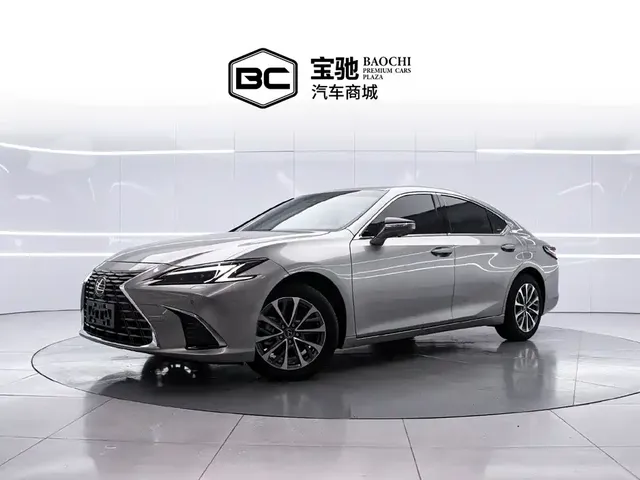 Lexus ES 2025 200 Ultimate Edition
