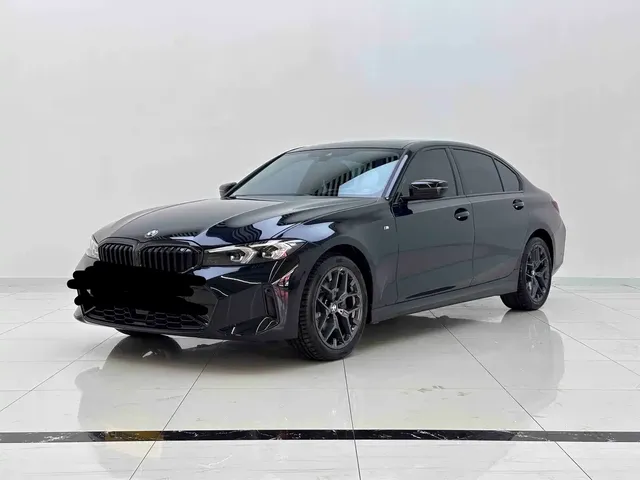 BMW 3 Series 2025 330i M Sport Night Edition