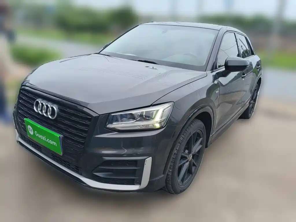 Audi Q2L 2020 35 TFSI Progressive Dynamic Model