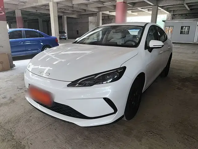 BYD Hai Bao 05 DM-i 2026 DM-i 128KM Luxury
