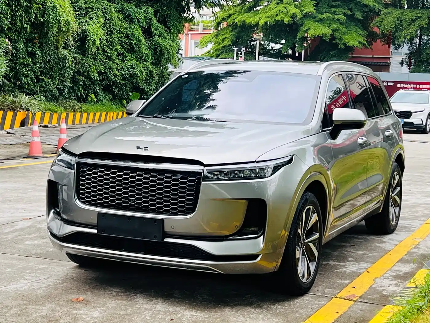 Li Auto Li ONE 2021 Extended Range 6-Seater