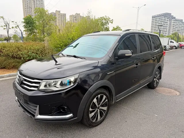Dongfeng Fengxing SX6 2022 1.6L Manual Comfort