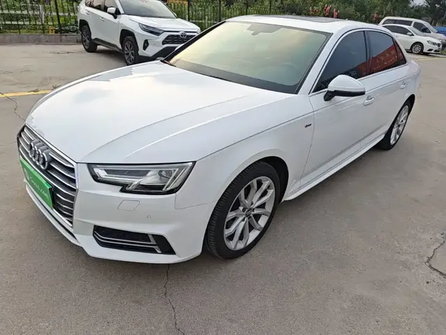 Audi A4L 2018 30th Anniversary 40 TFSI Fashion