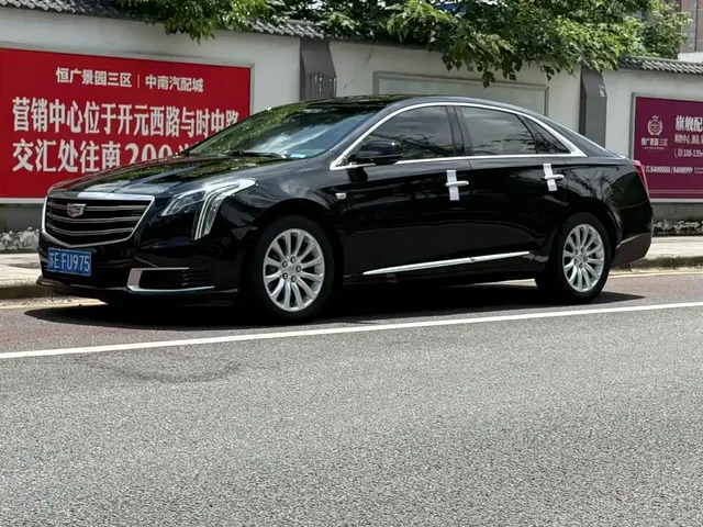 Cadillac XTS 2018 28T Technology