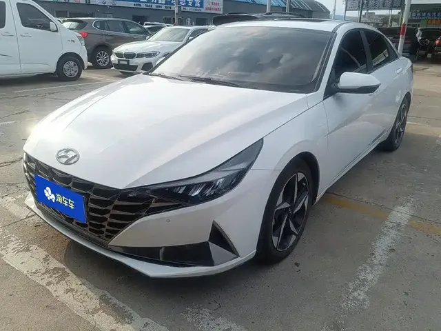 Hyundai Elantra 2022 1.5L CVT GLX Elite Edition