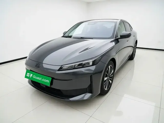 Changan Qiyuan A05 2024 Deluxe Edition 70 Surpass
