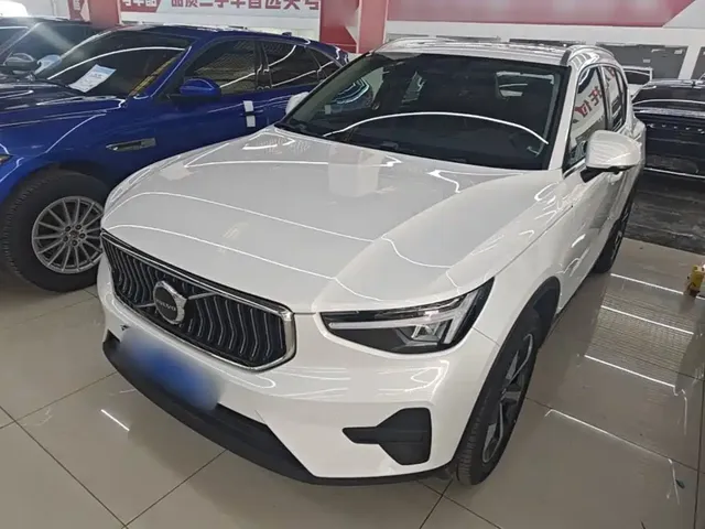 Volvo XC40 2024 B4 AWD Smart Elite Luxury Edition
