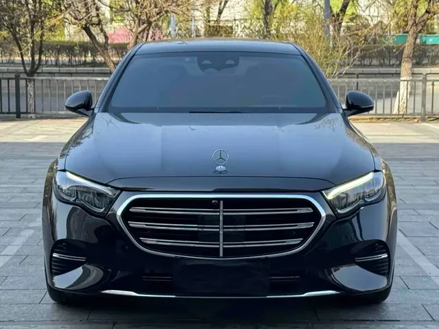 Mercedes-Benz E-Class 2024 E 300 L Fashion