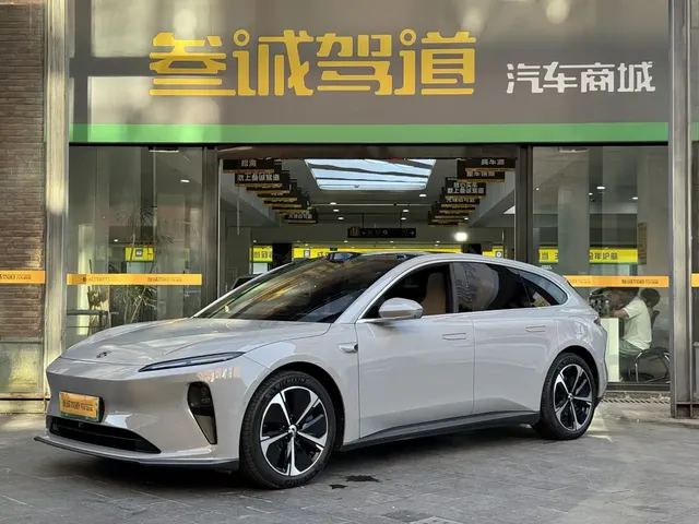 NIO ET5T 2024 75kWh Touring