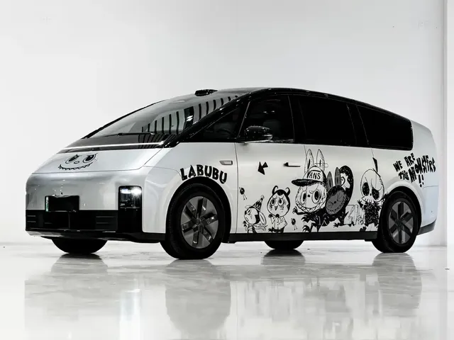Li Auto MEGA 2025 Model Home Family Special Edition
