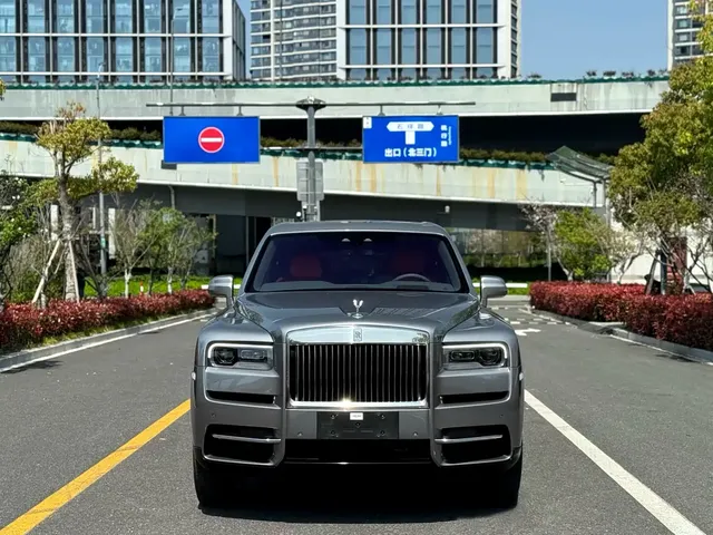 Rolls-Royce Cullinan 2018 4-Seater Version