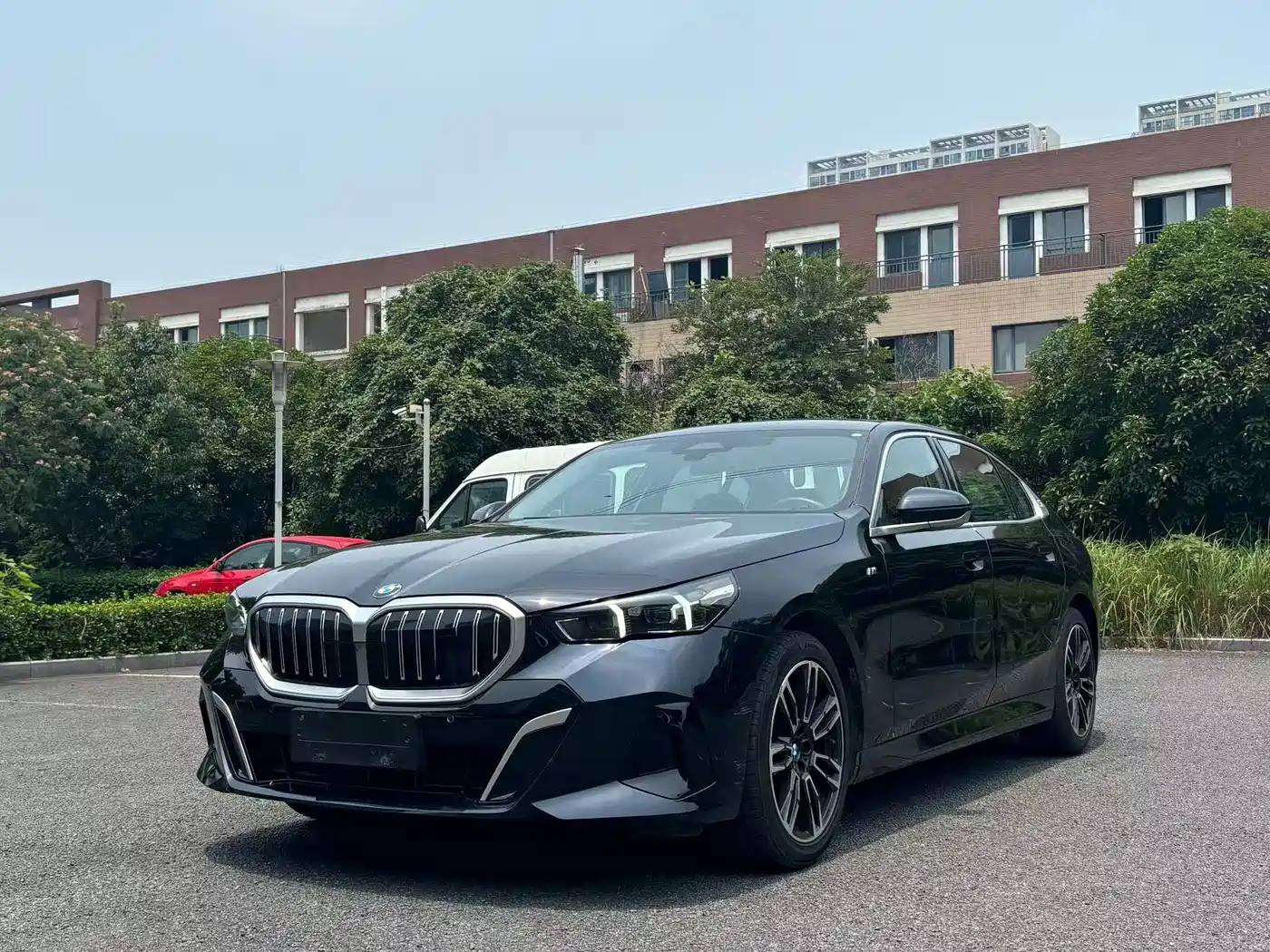 BMW 5 Series 2025 525Li M Sport Package