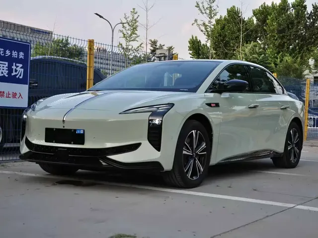 Hongqi EH7 2025 600 Smart Selection Edition