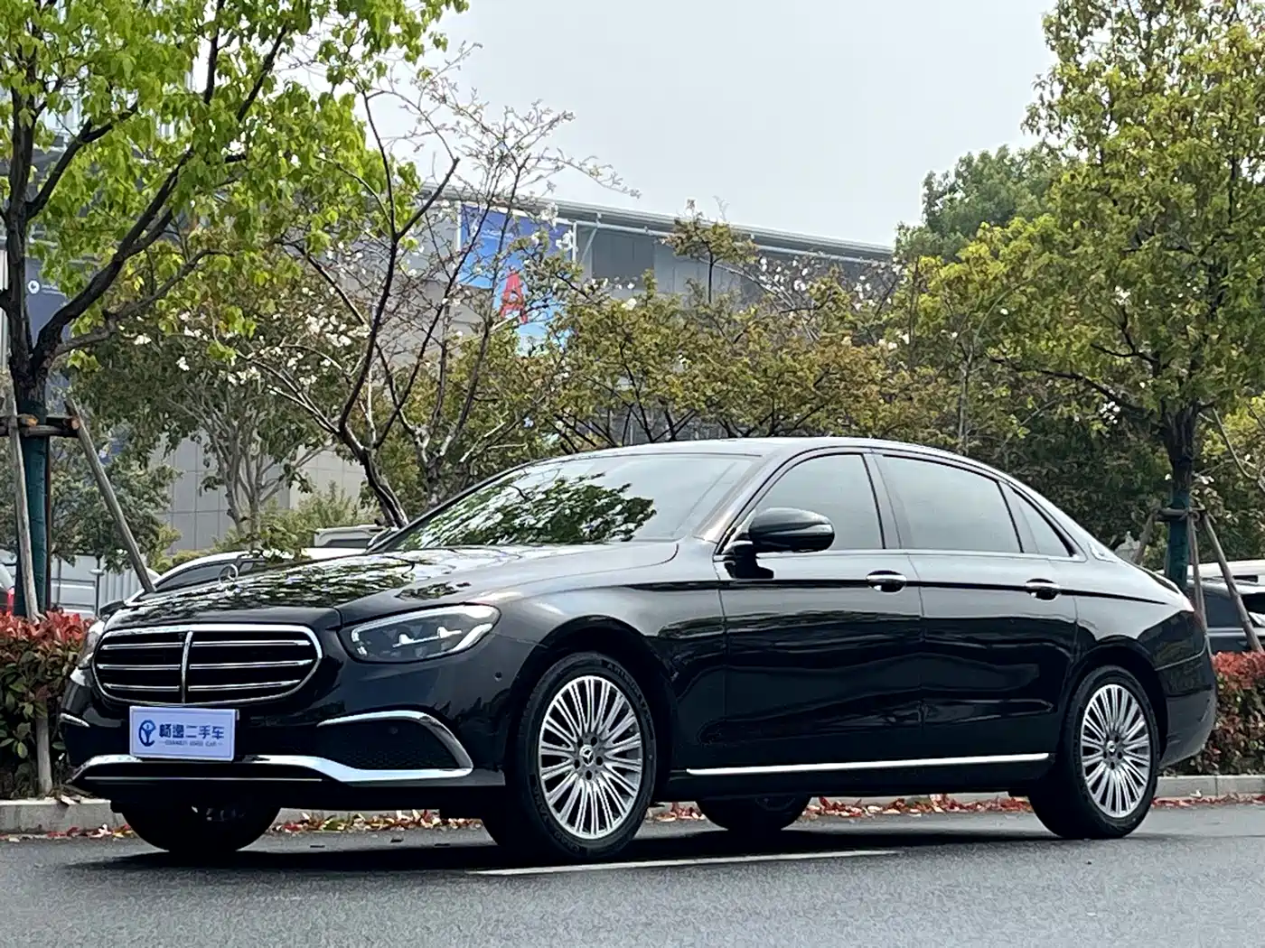 Mercedes-Benz E-Class 2023 E 300 L Luxury
