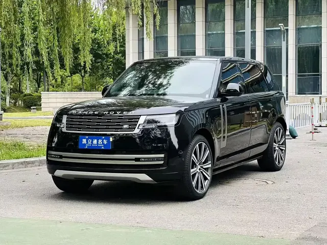 Land Rover Range Rover 2024 3.0 L6 400PS Golden Age Extended