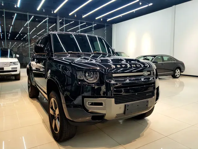 Land Rover Defender 2023 Model 110 3.0T P400 X-DYNAMIC HSE