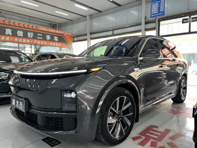 Li Auto Li L8 2023 Pro