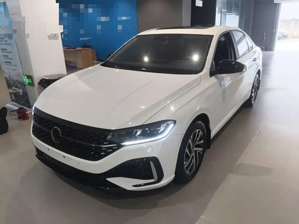Volkswagen Lavida 2024 Model 300TSI DSG Starlight Leading Edition