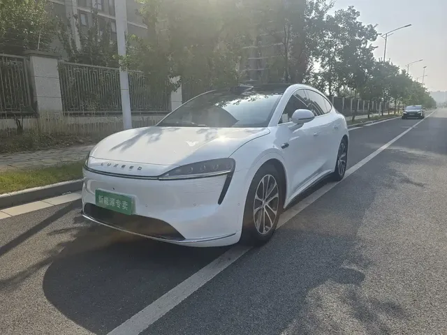 Zhijie Luxeed R7 2024 Pure Electric 802km Max